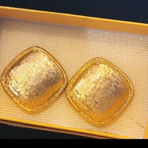 Elegant Gold-Tone Square Earrings